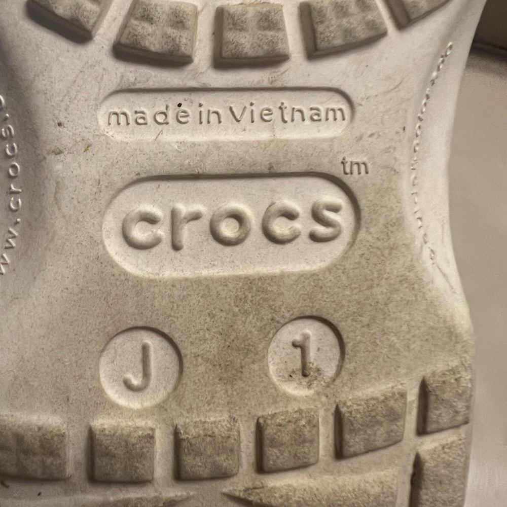 Peanuts kids Croc Clogs size J1 - Picture 8 of 13